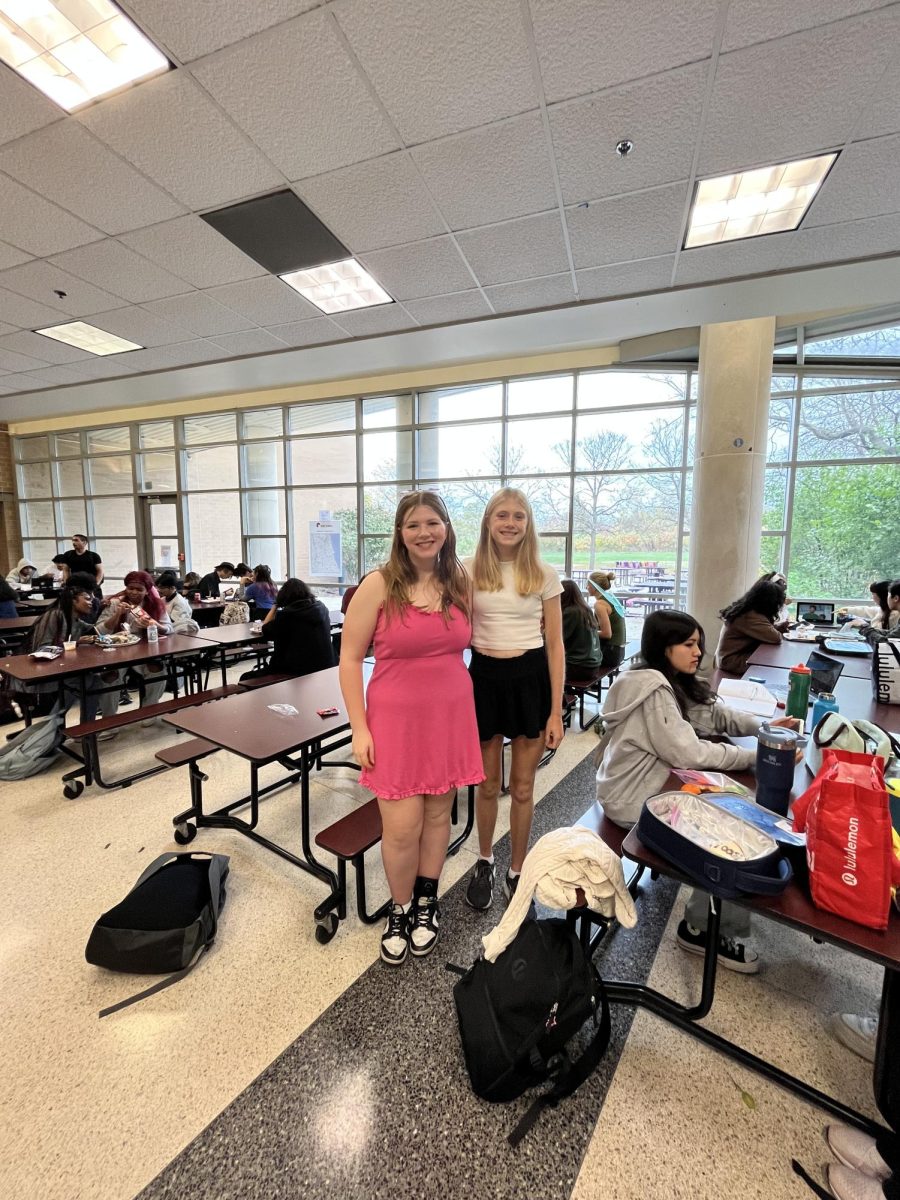 Freshman Fiona Stiglitz and Isabel dressed as Barbie and Raquel