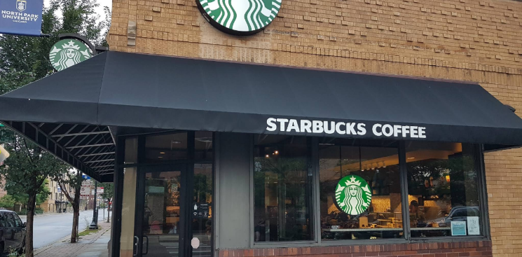 Starbucks on W Foster and N Sawyer before its closing